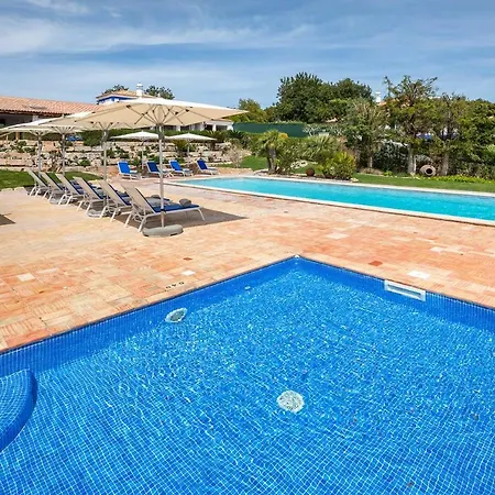 Sleeps 16 Wifi *