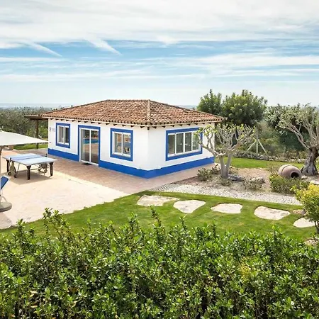 Sleeps 16 Wifi